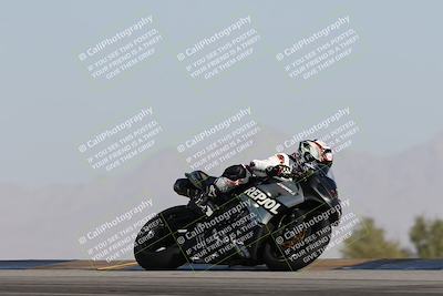 media/Dec-01-2025-Moto Forza (Mon) [[2daa91e15f]]/2-Intermediate Group/Session 2 Turn 9 Entry/